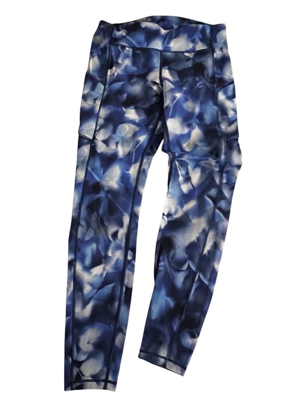 Reseller bundle of Lululemon clothes - leggings, tank tops, sweaters. - Picture 5 of 8